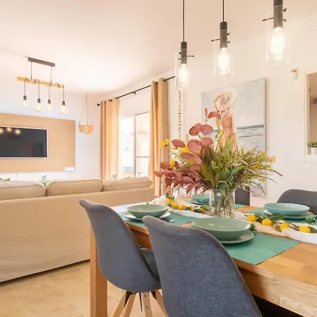 Lejlighed Luxury Golf, Pool & Pet Retreat - Happy
