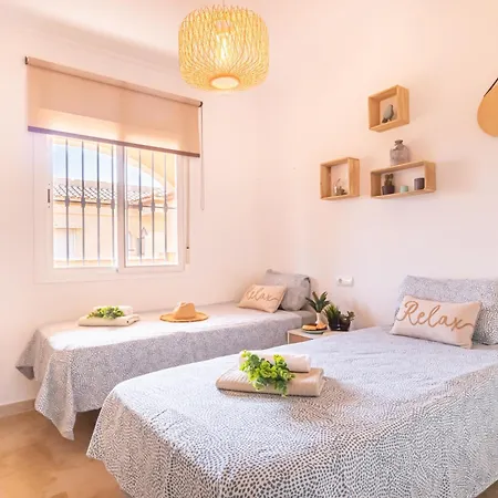 Luxury Golf, Pool & Pet Retreat - Happy Lejlighed Mijas